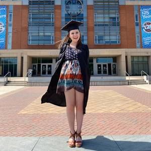 Meet your Posher, Kayla